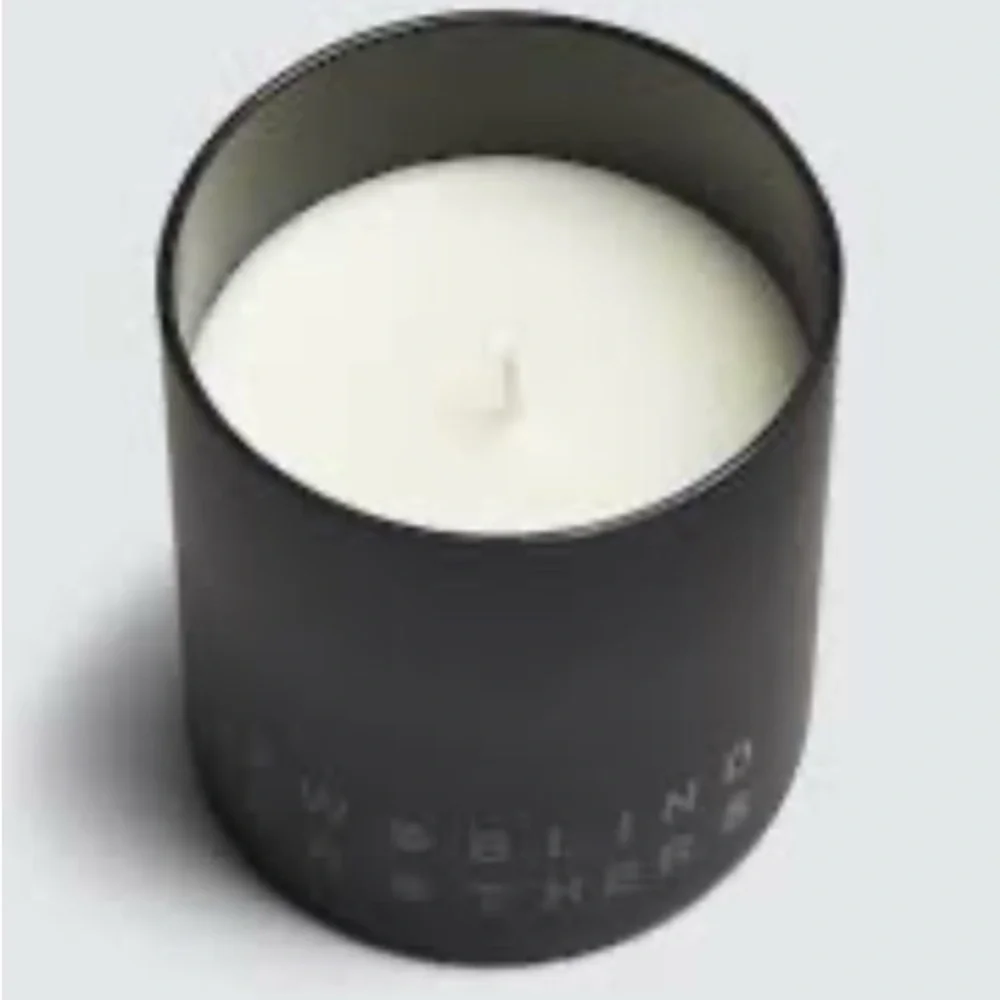 Two Blind Brothers Hand Poured Blackout Candle 12oz Saddlewood Scented - Picture 4 of 11